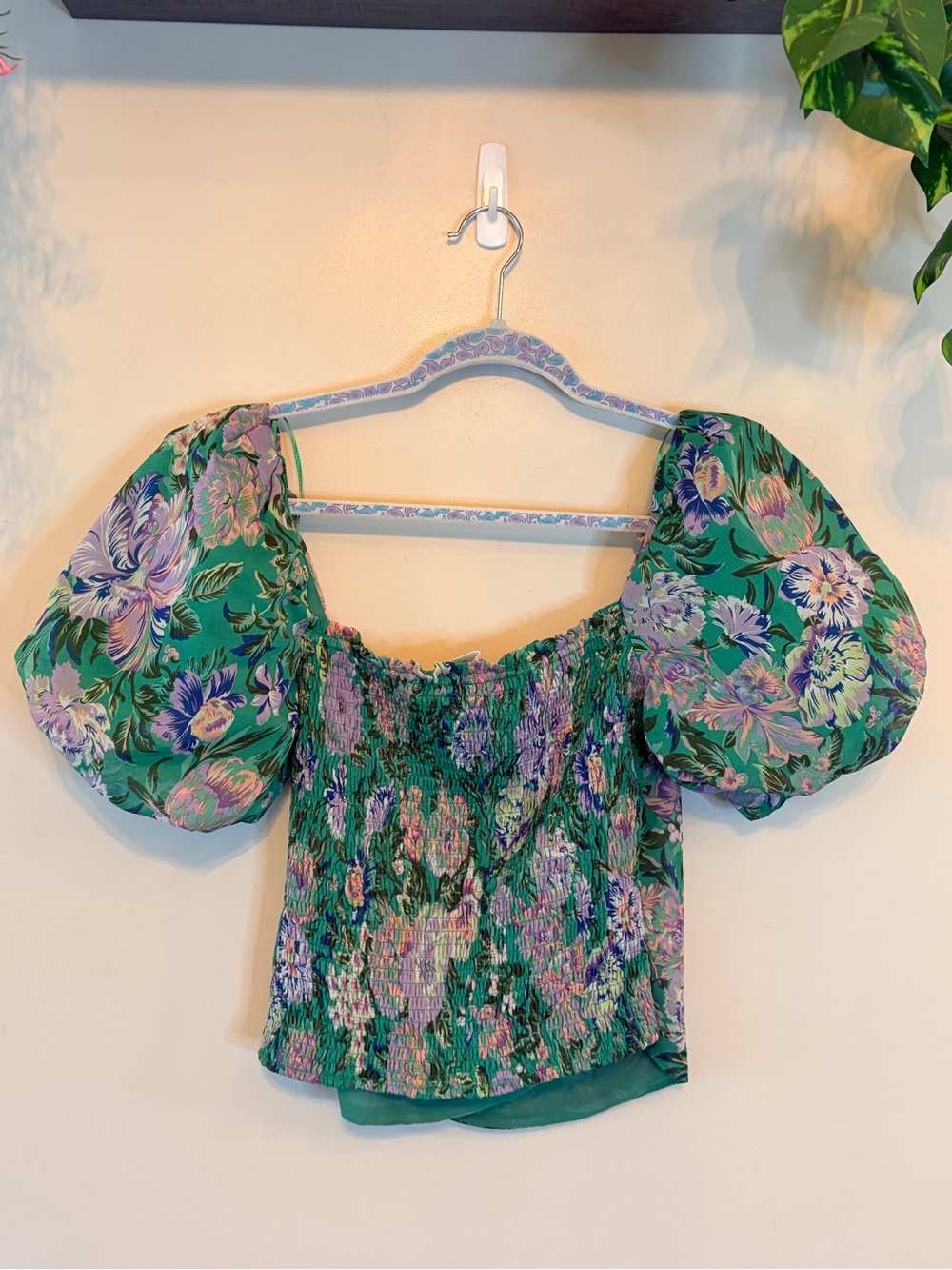 NWOT Floral Chiffon Puff Sleeve Wrap Top - Picture 7 of 7
